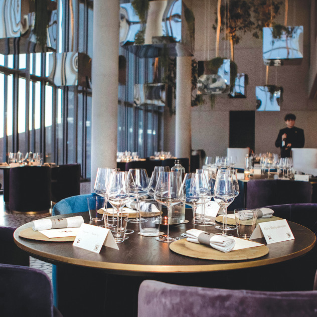 Στον κόσμο του fine dining, η κάθε λεπτομέρεια είναι προσεκτικά σχεδιασμένη για να προσφέρει μια μ.οναδική αισθητική εμπειρία