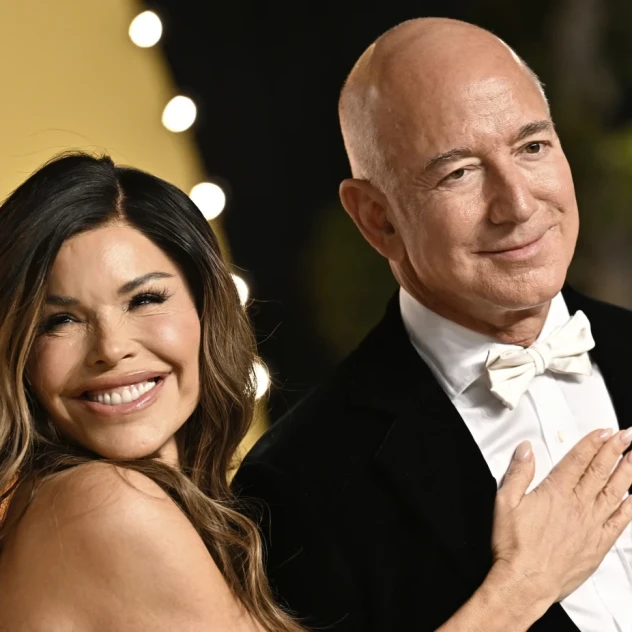 Jeff Bezos - Lauren Sanchez: Ο «γάμος του αιώνα» προκαλεί συνθήκες lockdown κι εμφύλιο στην Ιταλία