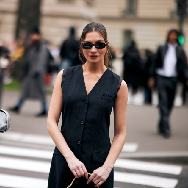 Πώς να παραμείνετε stylish στο γραφείο τις ημέρες με υψηλή θερμοκρασία