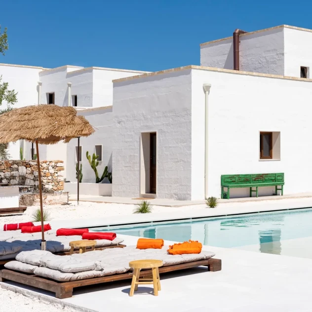 Ένας παραδοσιακός αγροτικός οικισμός στην Puglia που συνδυάζει δύο πολιτισμούς με μοναδικό τρόπο 