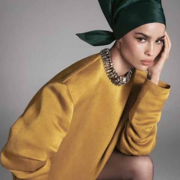 Η βασίλισσα του coolness, Zoë Kravitz, ξεδιπλώνει με γοητεία τη μοναδική προσωπικότητά της στο W Magazine