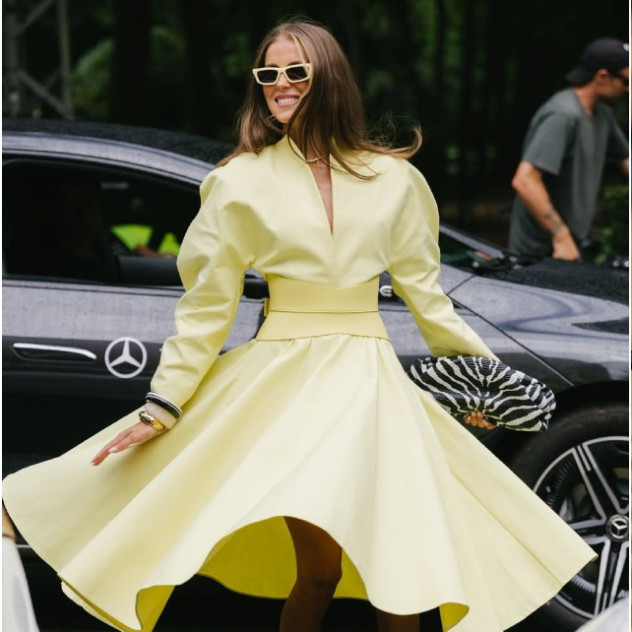 Οι fashion approved αποχρώσεις που θα αντικαταστήσουν το μαύρο τους επόμενους μήνες