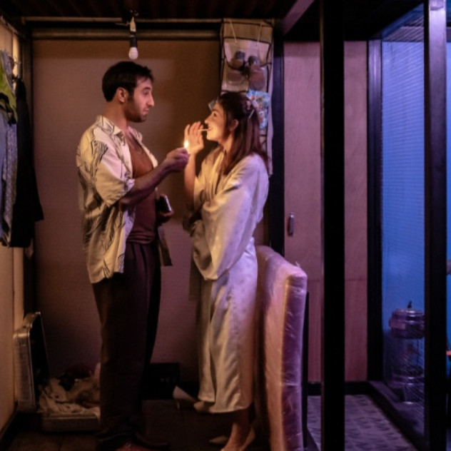 Μια ανάσα πριν την αυλαία: Μπήκαμε στα καμαρίνια του «Λεωφορείο ο Πόθος» και συζητήσαμε με τους πρωταγωνιστές κατά τη διάρκεια της προετοιμασίας τους