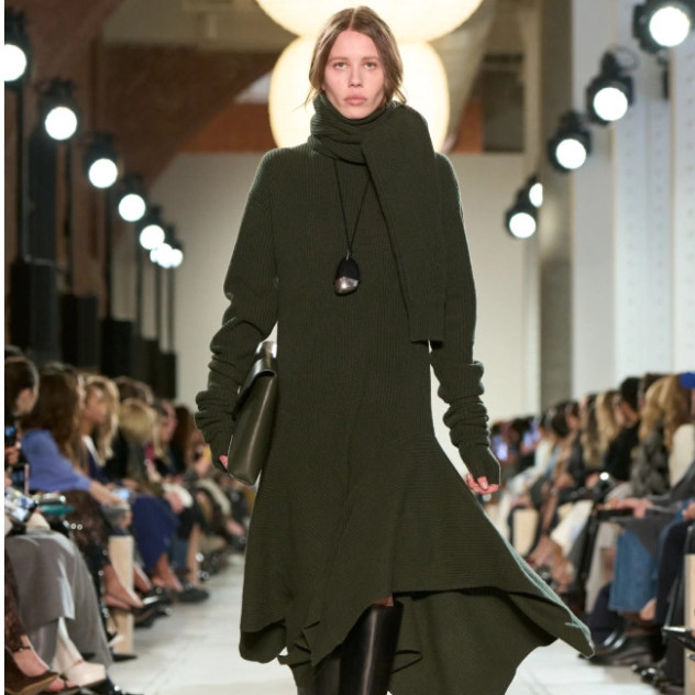 Οι πιο stylish midi dress & boots συνδυασμοί που θα απογειώσουν τα χειμερινά σας σύνολα Οι πιο stylish midi dress & boots συνδυασμοί που θα απογειώσουν τα χειμερινά σας σύνολα