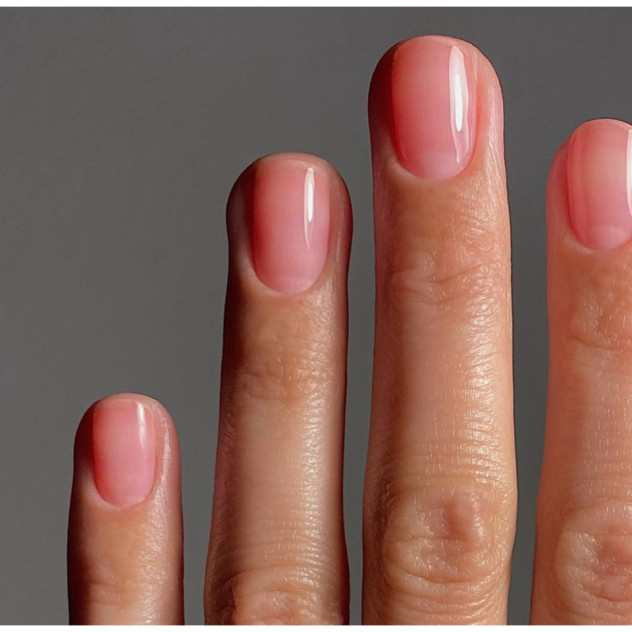 Το oil manicure είναι η νέα εμμονή μας για τα πιο ελκυστικά νύχια  Το oil manicure είναι η νέα εμμονή μας για τα πιο ελκυστικά νύχια