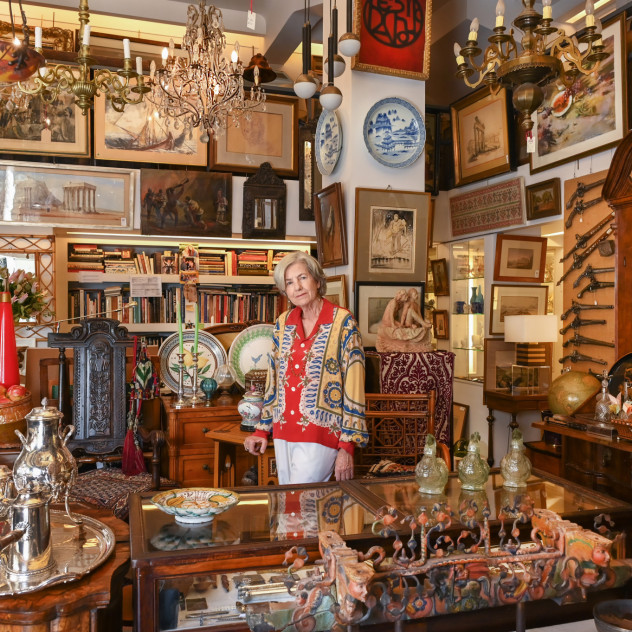 Συζητώντας με την Ελένη Μαρτίνου για το ιστορικό παντοπωλείο «Μαρτίνος», τοπόσημο της Αθήνας για πάνω από έναν αιώνα Συζητώντας με την Ελένη Μαρτίνου για το ιστορικό παντοπωλείο «Μαρτίνος», τοπόσημο της Αθήνας για πάνω από έναν αιώνα