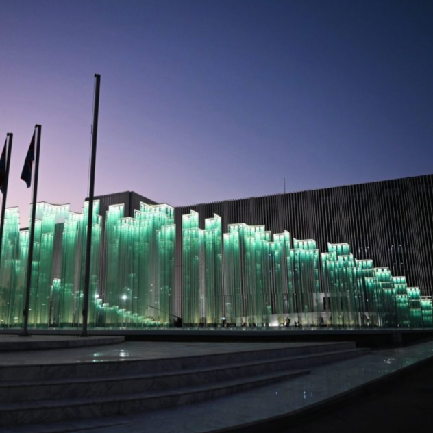 Η καινοτόμα βιοκλιματική πρόσοψη του κτηρίου του ΥΠΕΘΑ συμβολίζει την έναρξη μίας νέας εποχής για τις ένοπλες δυνάμεις Η καινοτόμα βιοκλιματική πρόσοψη του κτηρίου του ΥΠΕΘΑ συμβολίζει την έναρξη μίας νέας εποχής για τις ένοπλες δυνάμεις