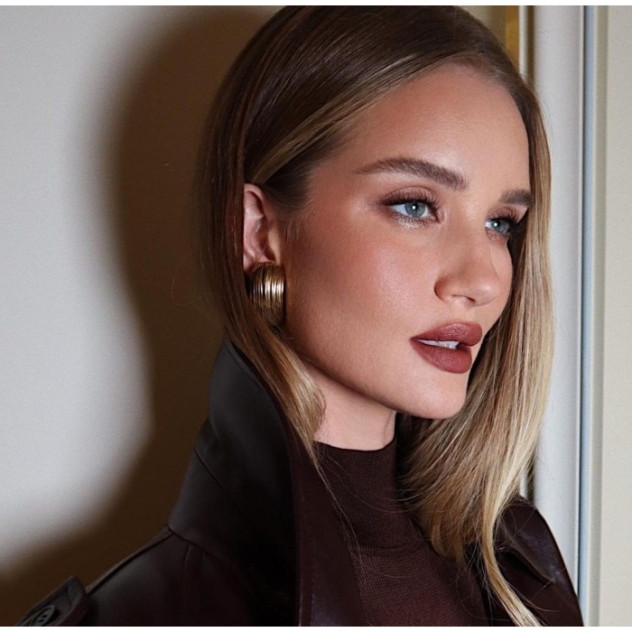 Ποια είναι η απρόσμενη απόχρωση κραγιόν που έχει κερδίσει την προσοχή όλων των beauty lovers;