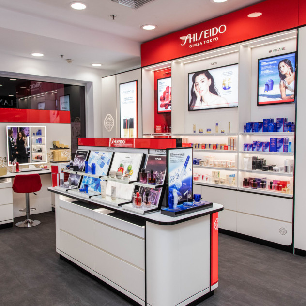 Η Shiseido παρουσίασε την πιο προηγμένη αντιγηραντική της θεραπεία, στο ανανεωμένο της corner στο Ηondos Center Apollonia Politia
