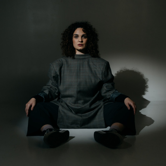 SKG Stories: Η Βασιλεία Κλήμη, στην πρώτη της σκηνοθετική απόπειρα, «δίνει φωνή» σε μια κοινότητα γυναικών που δε διαφέρει και τόσο πολύ από τη δική μας