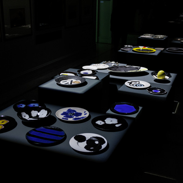 Η έκθεση της σημαντικής εκπροσώπου της κεραμοπλαστικής τέχνης Ελένης Βερναδάκη στο Μουσείο Μπενάκη κι όσα συνέβησαν στο ετήσιο Fundraising Gala