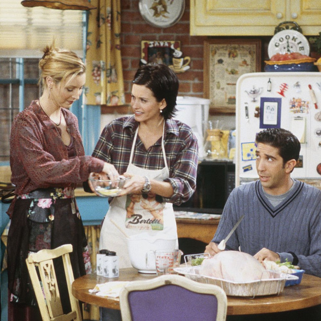 Friendsgiving: Πώς να οργανώσετε ένα αξέχαστο τραπέζι αφιερωμένο στη φιλία