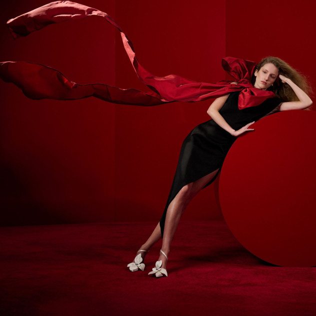 Η νέα καμπάνια της Kalogirou μάς προσκαλεί να βιώσουμε με τον πιο κομψό τρόπο, τη μαγεία των Χριστουγέννων 