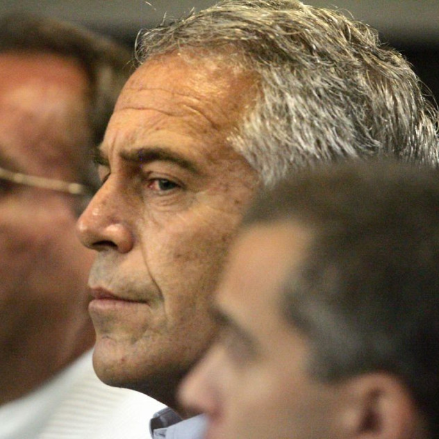 Jeffrey Epstein: Στη δημοσιότητα χιλιάδες «καυτά» έγγραφα και φωτογραφίες 