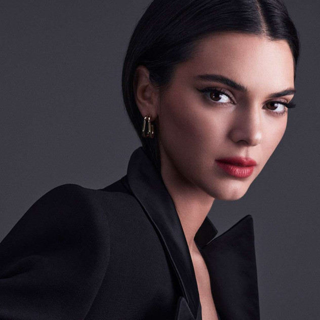 Τα κορυφαία χτενίσματα που θα σας βγάλουν ασπροπρόσωπες στο New Year’s Eve 