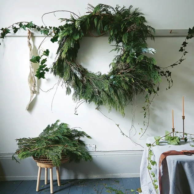 It's Xmas Time: Πώς να διακοσμήσουμε το σπίτι και το τραπέζι μας με ανθοκομικές συνθέσεις