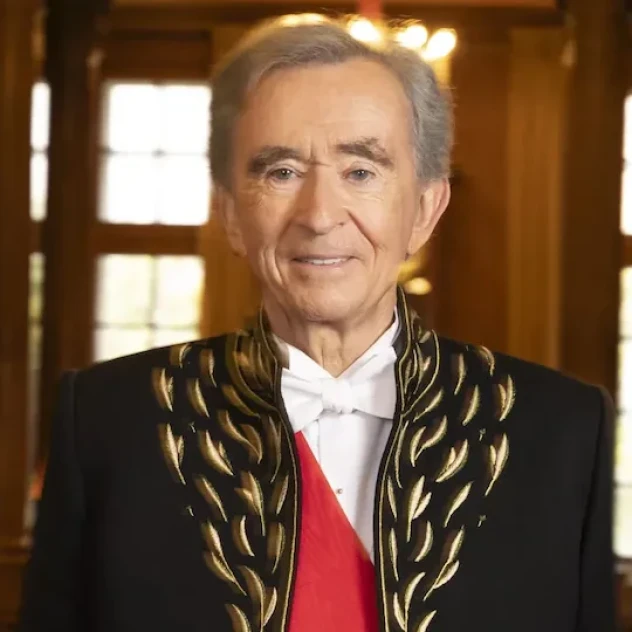 O Bernard Arnault έγινε και επίσημα μέλος ﻿στην 'Académie des Sciences Morales et Politiques'
