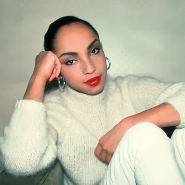 Η Sade μαγεύει το πλήθος με τη live performance του 'Smooth Operator'