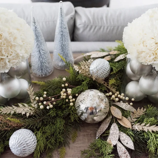 Pro tips για το ξεστόλισμα του δέντρου: Πώς να αποθηκεύσετε τα στολίδια σας χωρίς να καταστραφούν