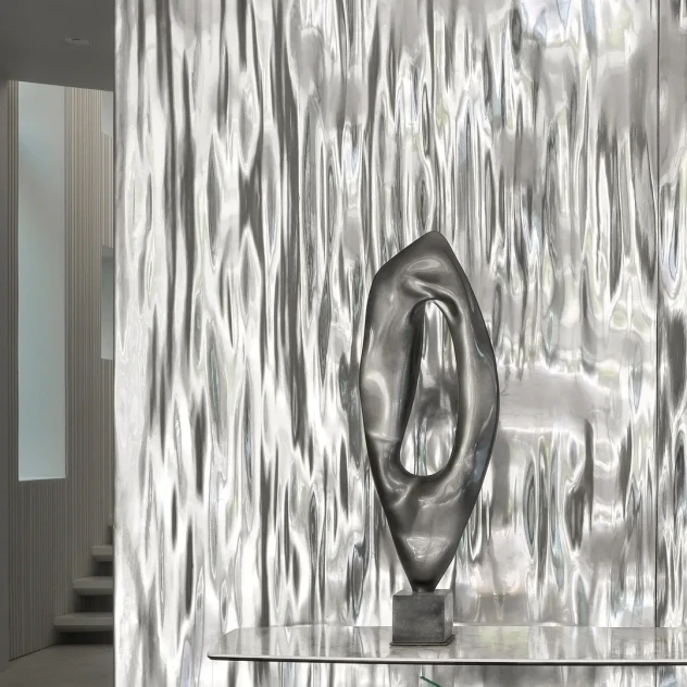 Μια μοντέρνα κατοικία στη Μόσχα που επαναπροσδιορίζει τον μινιμαλισμό και μοιάζει βγαλμένη από το μέλλον