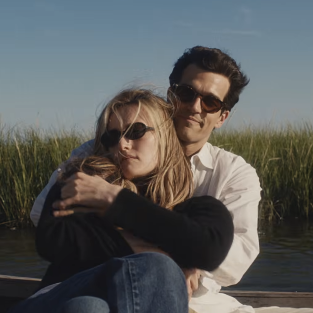 Η Carolyn Bessette-Kennedy και η αναδρομή στο iconic στιλ της