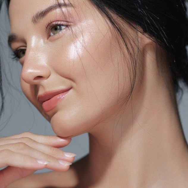 Tο “snowflake shadow” είναι για όσες αναζητούν το πιο παραμυθένιο eye look για τον χειμώνα