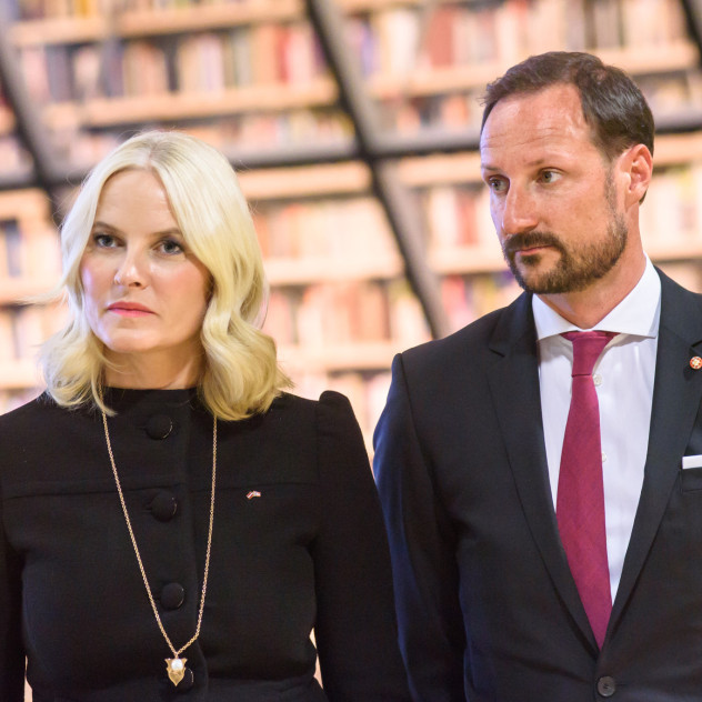 Σκάνδαλο Epstein: Πώς εμπλέκεται ακόμη και η βασιλική οικογένεια της Νορβηγίας στην υπόθεση;