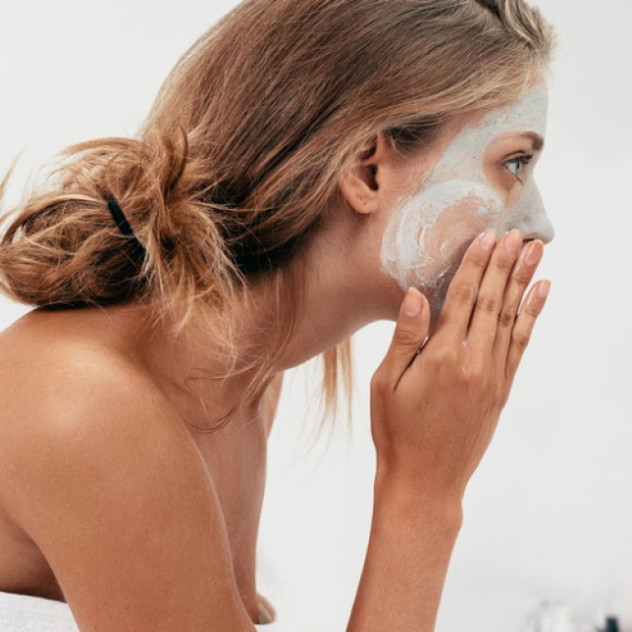Οι πιο αναζωογονητικές clay masks που θα σώσουν το δέρμα σας από τα winter blues