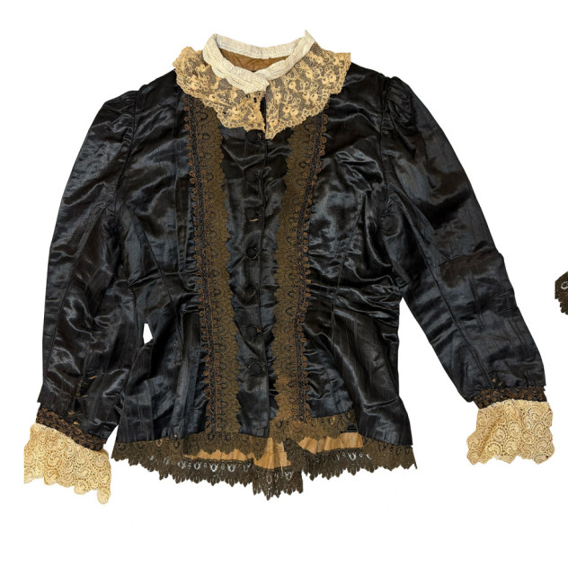 Όταν ένα νυφικό ζακέτο του 1893 υφαίνει ξανά τη μνήμη της Νάξου