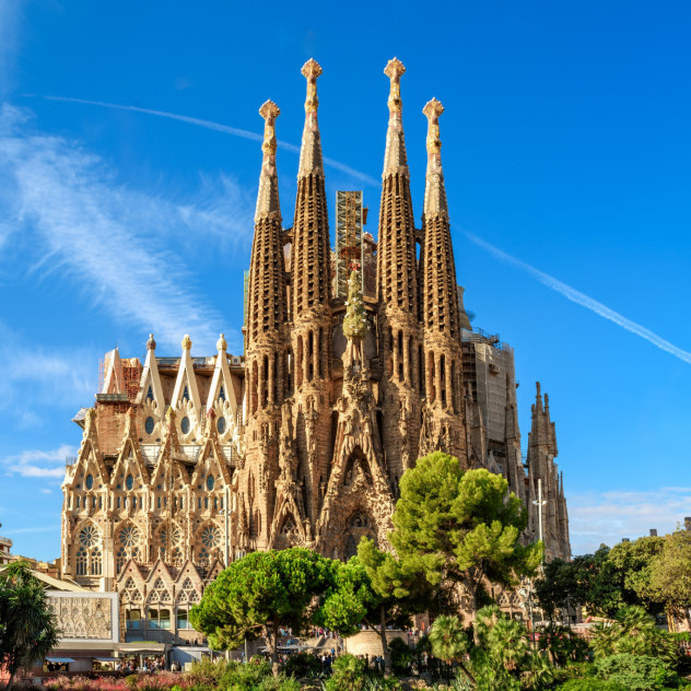 Μετά από 144 χρόνια η Sagrada Familia φτάνει επιτέλους στο πλήρες ύψος της