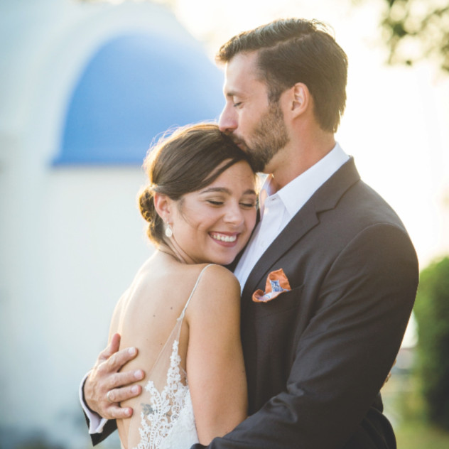 Το φωτογραφικό στούντιο στη Θεσσαλονίκη που προσεγγίζει τη φωτογραφία γάμου και βάπτισης με τον πιο διαχρονικό αλλά και updated τρόπο