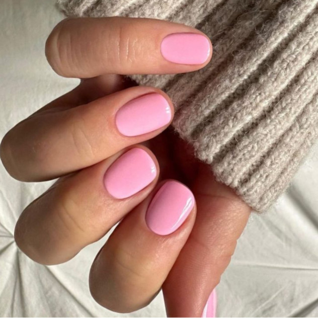 Pink Nails: 8 ιδέες που θα σας κάνουν να μη θέλετε να δοκιμάσετε άλλο χρώμα την άνοιξη