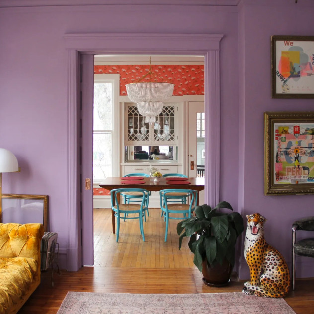 Peek-a-boo paint theory: Η διακοσμητική τάση που φέρνει το χρώμα σε απρόσμενα σημεία