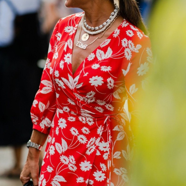 Τα πιο updated floral pieces που θα μας βάλουν στο κλίμα της άνοιξης