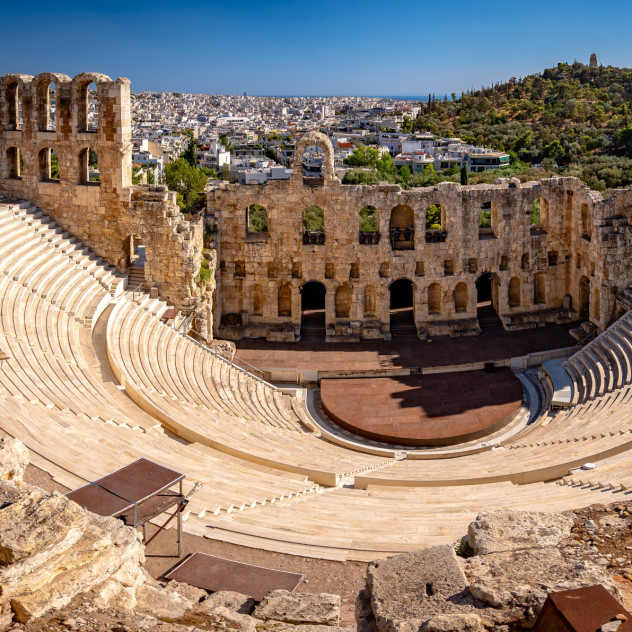 World Theatre Day: 7 καταξιωμένες προσωπικότητες που υπηρετούν δυναμικά το θέατρο δίνουν τον δικό τους ορισμό στην πολυδιάστατη αυτή Τέχνη