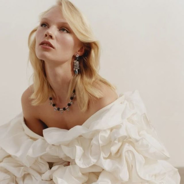 New hair trend alert: Η απόχρωση που θα σας κάνει να θέλετε να δοκιμάσετε το ξανθό