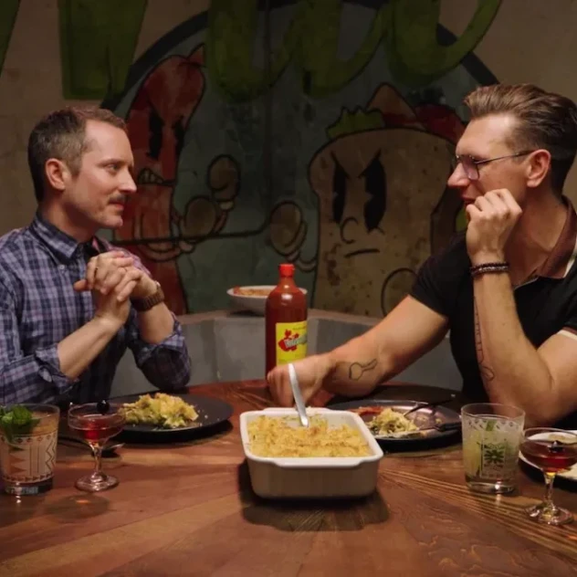 Ο Elijah Wood διαλέγει το «τελευταίο» του γεύμα