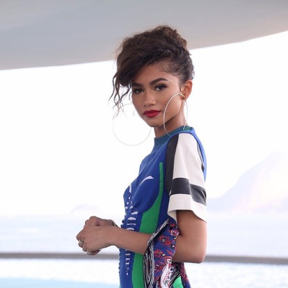 Αποκτήστε το φρέσκο και νεανικό στιλ της Zendaya 