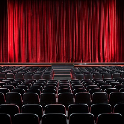 Movie theaters' architecture: Ο expert Richard Weiss εξηγεί την εξέλιξη των κινηματογραφικών αιθουσών 