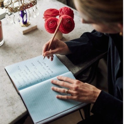 Μυηθείτε στην ξεχωριστή τελετουργία προετοιμασίας του Πάσχα μαζί με την food writer Juana Pepa