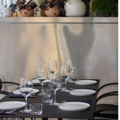 Poster: Μια πρώτη γεύση από τον ευρηματικό κόσμο της πολλά υποσχόμενης Θεσσαλονικιώτικης προσθήκης