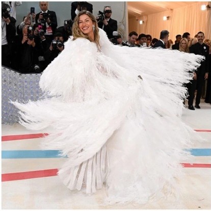 Met Gala 2023: Τα dresses που ξεχώρισαν στη φετινή λαμπερή διοργάνωση 