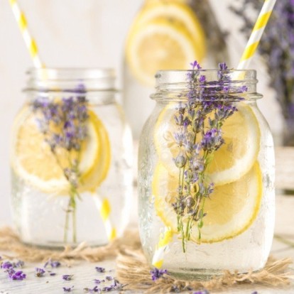 “Watertok”: Η νέα τάση του Tik Tok που προκαλεί αντιπαράθεση