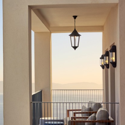 Σχεδιάστε μια νησιώτικη eclectic living απόδραση που θα θυμάστε για πάντα