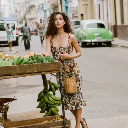 Floral dress: Οι πιο fashionable επιλογές για το καλοκαίρι