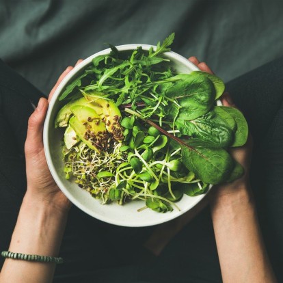 Raw diet: Είναι καλό για την υγεία σας να τρώτε μόνο ωμές τροφές;