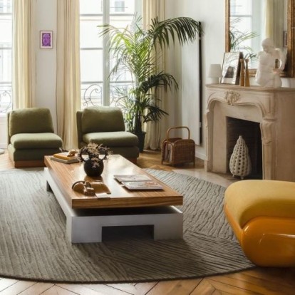 Ένα διαμέρισμα στο Παρίσι έχει μετατραπεί σ' ένα απόλυτα artistic περιβάλλον