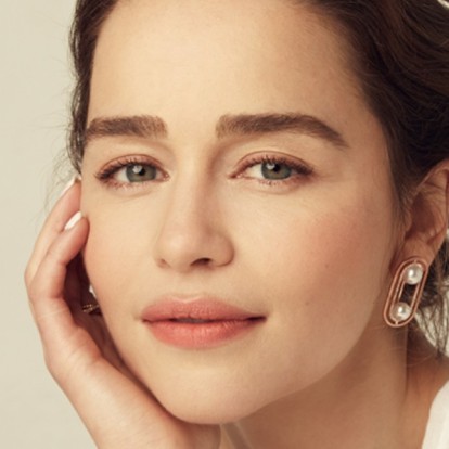 Emilia Clarke: Η γνωστή ηθοποιός παραδίδει μαθήματα ζωής