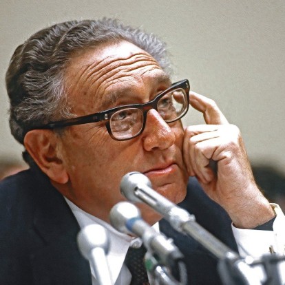 Ο Henry Kissinger, υπουργός Εξωτερικών του Richard Nixon, έφυγε από τη ζωή σε ηλικία 100 ετών