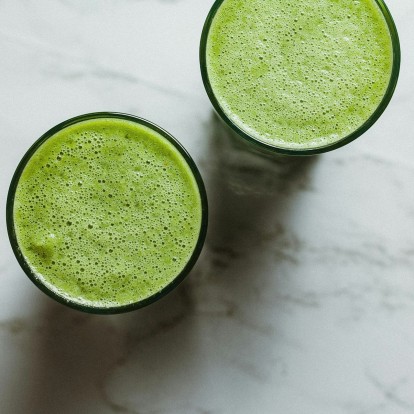New Year, New Detox: Η συνταγή για τον πιο πράσινο χυμό